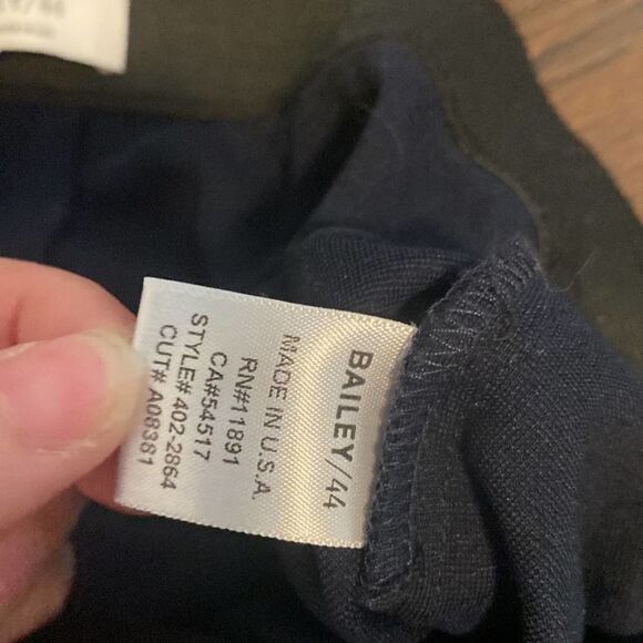 Women’s Bailey 44 Navy Blue Laser Cut Knit Pants Size XS GUC Preowned - Picture 3 of 10